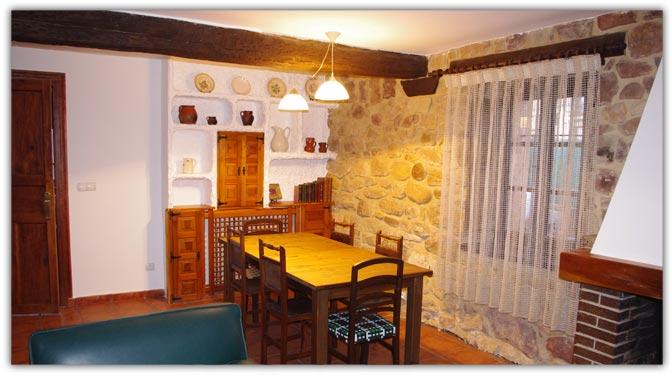 Salón de la Casa Rural Antigua Fonda de Barbadillo del Mercado